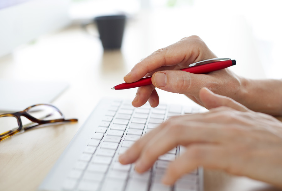 上海勞動合同律師解讀：勞動合同中的權利和義務