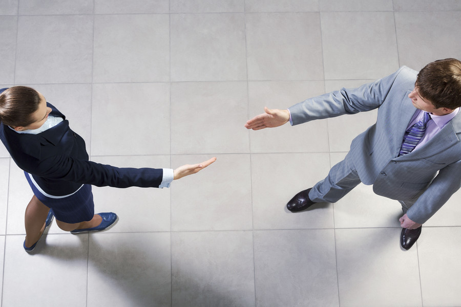 上海律師事務所在處理跨地區或涉外案件時，是否會有額外的收費？