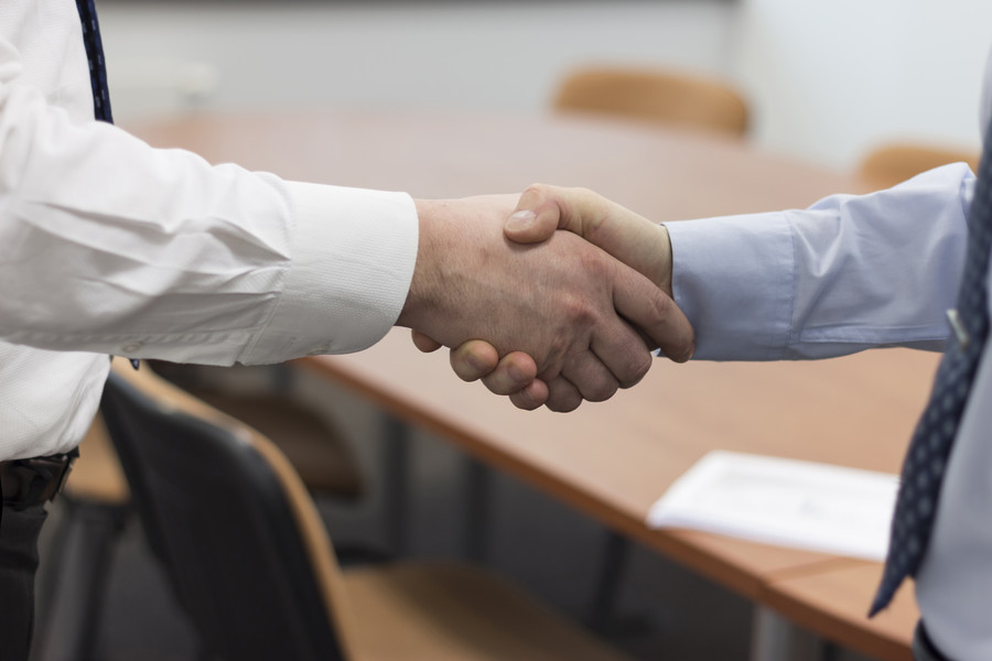 上海合同審查律師手記：合同管轄權條款的審查之道