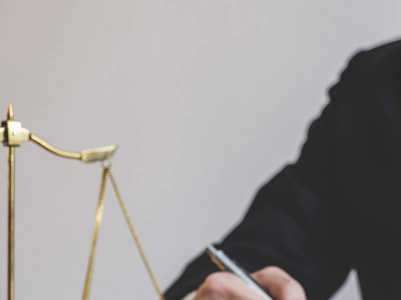 上海醫療糾紛律師視角下醫療行為過失應承擔的責任